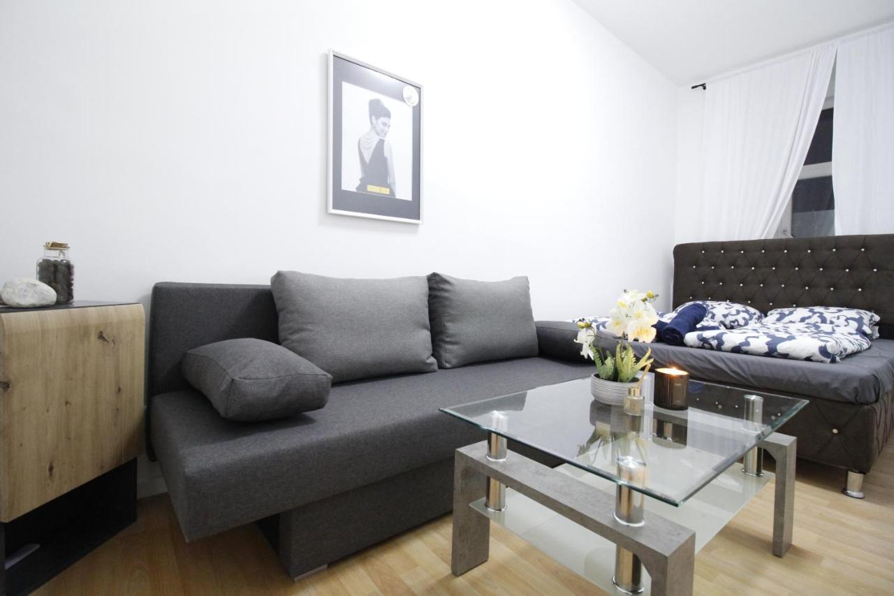 Comfort Triple Room Th Viena Exterior foto