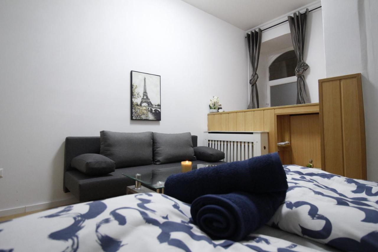 Comfort Triple Room Th Viena Exterior foto