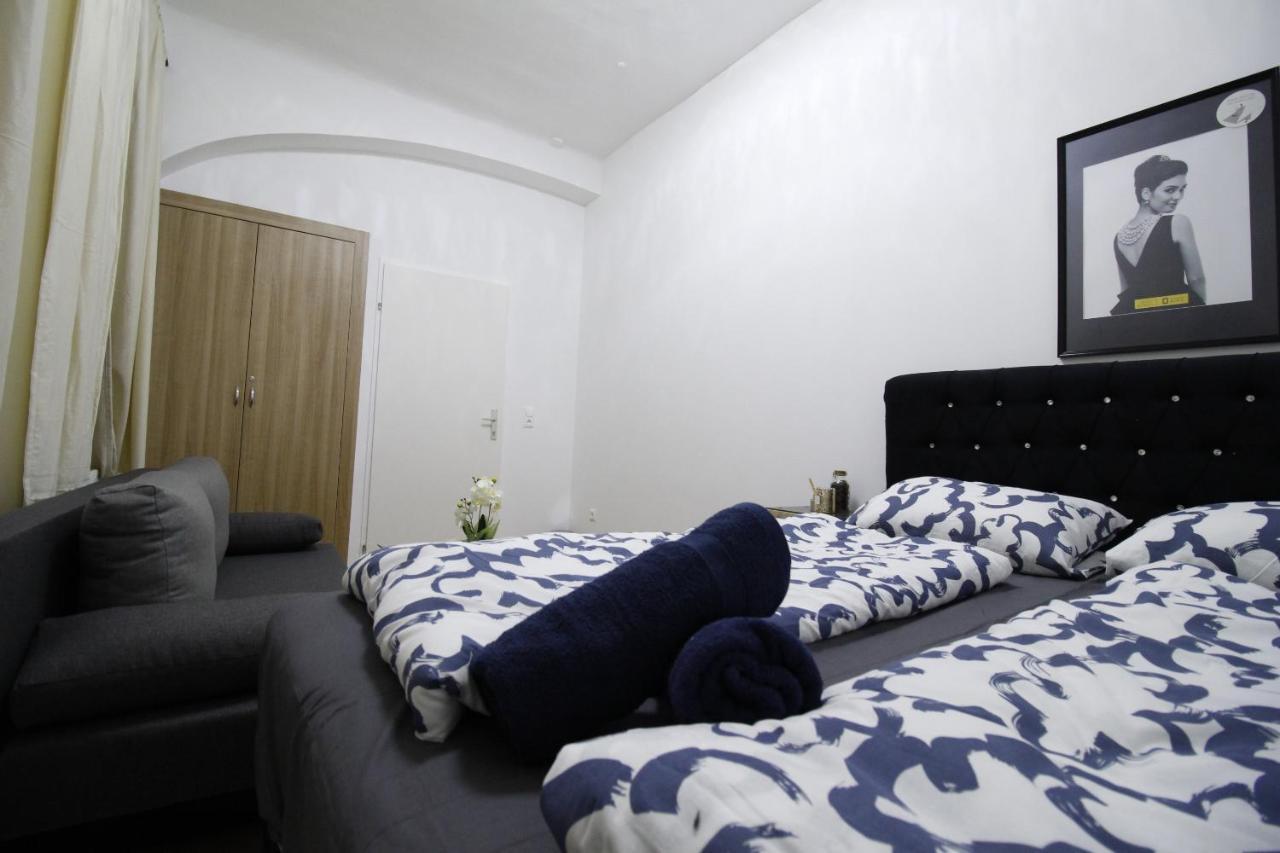 Comfort Triple Room Th Viena Exterior foto